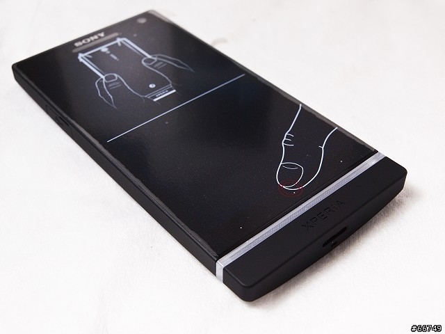 Xperia S 玩了一天終於可以抽空來簡單開箱一下