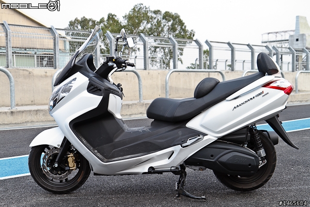 【採訪】SYM T2 挑戰大鵬灣賽道、Maxsym 400i ABS 正式亮相！