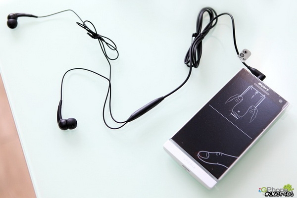 Sony 風華再現-Sony XPERIA S LT26i 王者再臨 開箱文!