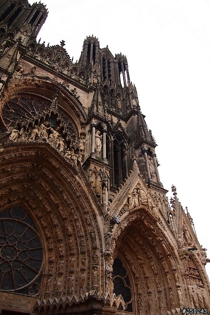 【西西分享】法國DAY4-普羅萬Provins、漢斯Reims
