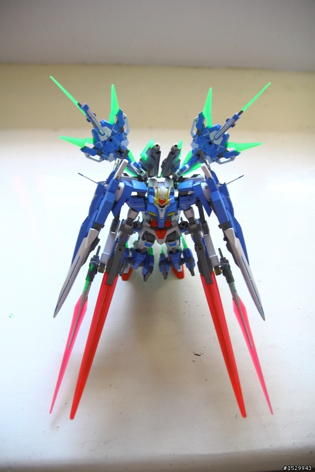 HG GUNDAM 00 全武裝版本