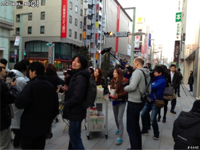 The New iPad 日本Apple Store 銀座店排隊分享