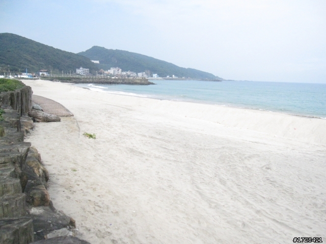 飛碟鬼屋探險之小妹出沒天氣晴