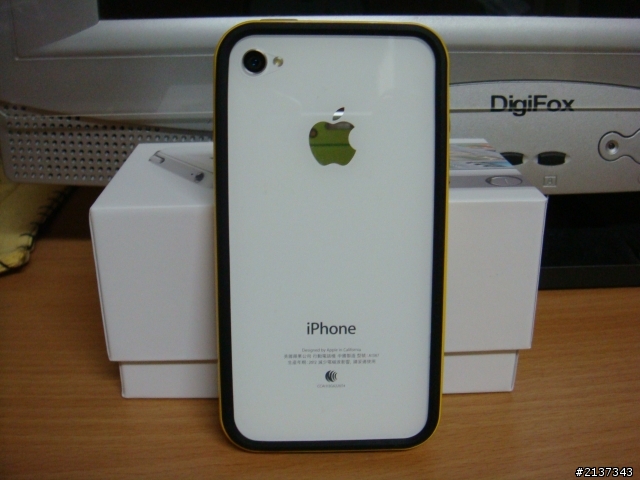 (開箱)不一樣的iPhone4S !!