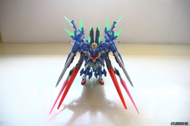 HG GUNDAM 00 全武裝版本