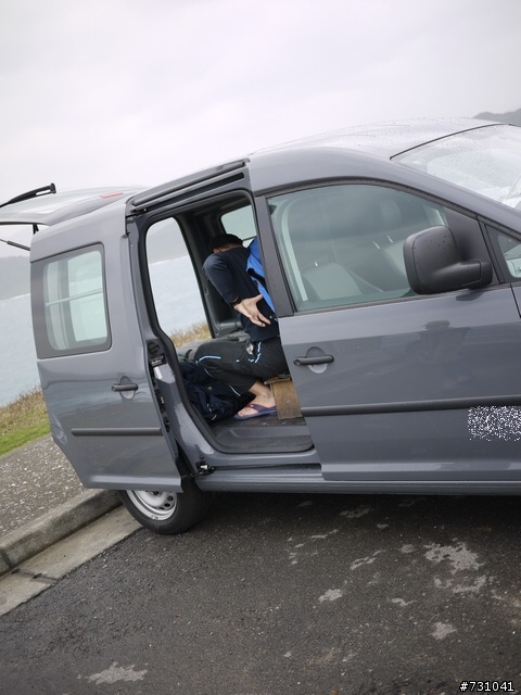 ((十級陣風新車開箱文))常衝海邊就是要不怕鏽 和平島磯釣行 與VW CADDY TSI開箱文