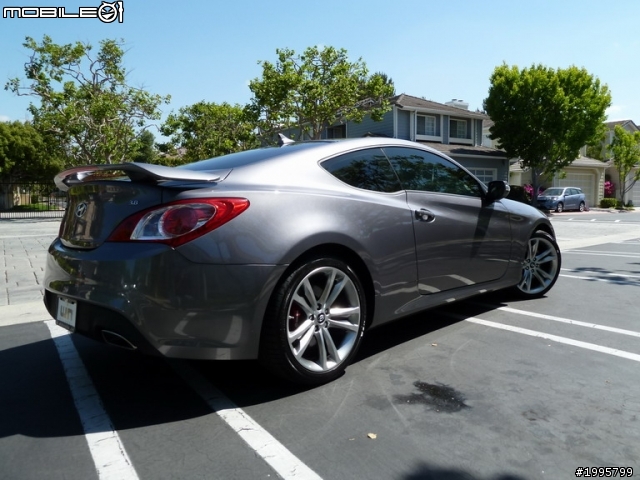冷門車延遲開箱+10個月駕駛心得分享--2011 Genesis coupe