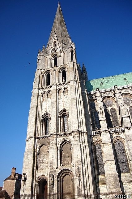 【西西分享】法國DAY1~2---沙特爾Chartres、奧爾良Orleans、杜爾Tours