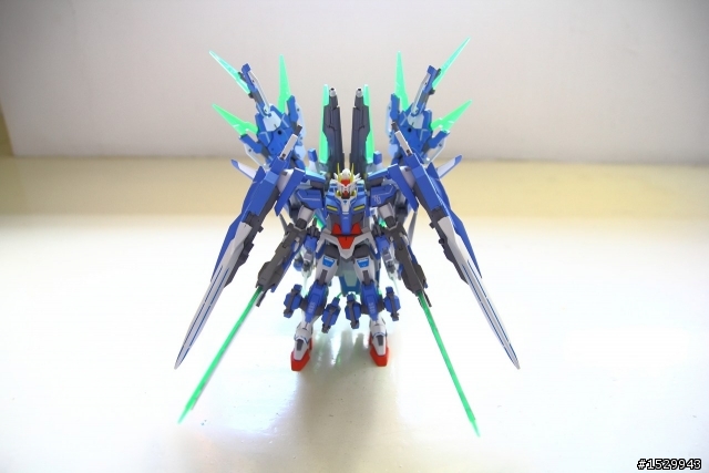HG GUNDAM 00 全武裝版本