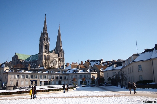 【西西分享】法國DAY1~2---沙特爾Chartres、奧爾良Orleans、杜爾Tours