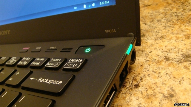 VAIO SA3 簡單開箱,系統美化跟雙硬碟SSD+ HDD,貼膜, WiMAX,顯卡小超頻~!