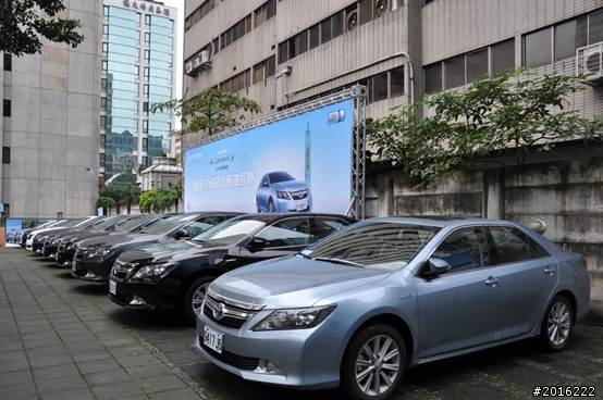 今天早上參加CAMRY HYBRID 2.5省"錢"競賽~圖多