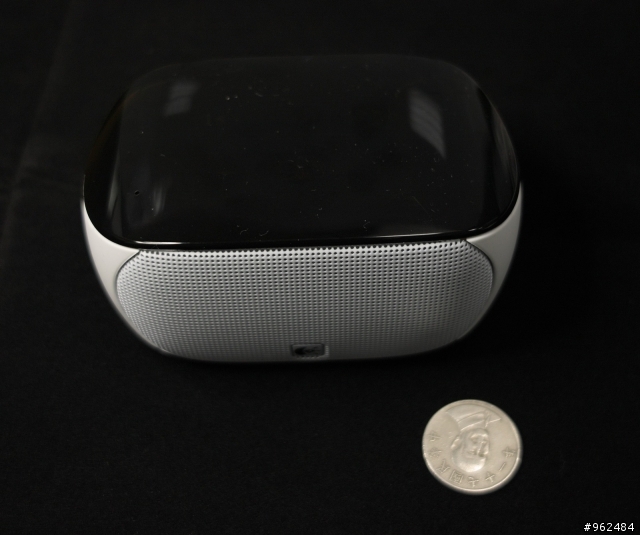 Logitech Mini BoomBox 開箱