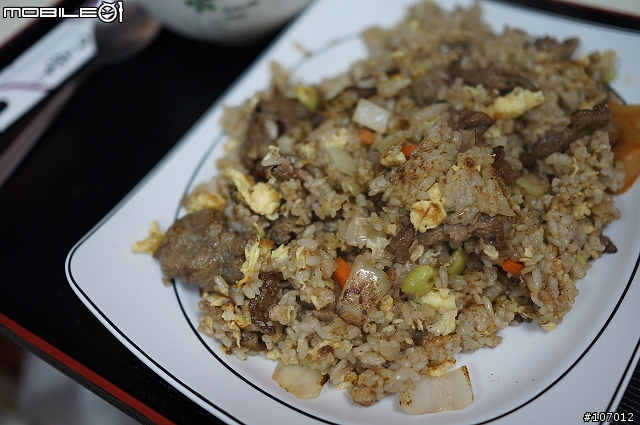 台中市復興路上的蛋包飯