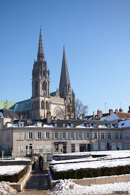 【西西分享】法國DAY1~2---沙特爾Chartres、奧爾良Orleans、杜爾Tours