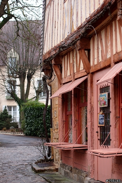 【西西分享】法國DAY4-普羅萬Provins、漢斯Reims