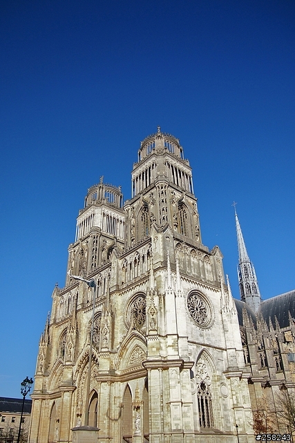 【西西分享】法國DAY1~2---沙特爾Chartres、奧爾良Orleans、杜爾Tours