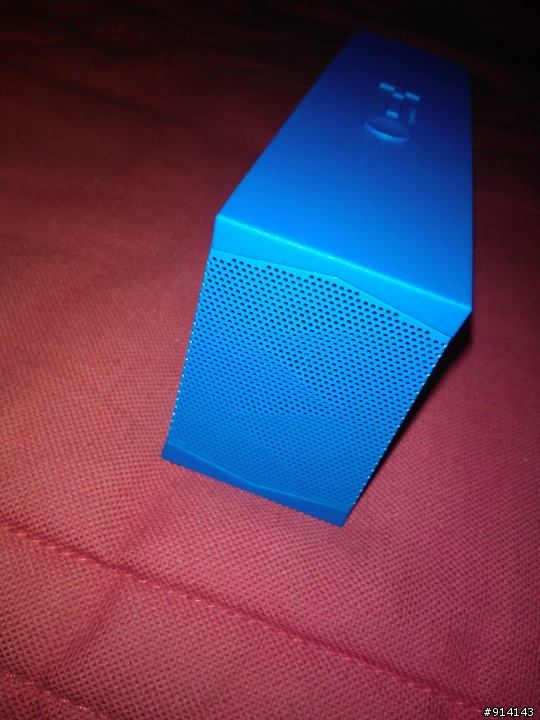 {ESQ. 分享} 令人震撼的小盒子 - JAWBONE JAMBOX