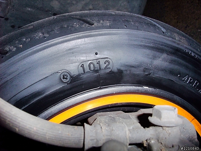 簡單分享MAXXIS 6012R使用心得 - 前條輪胎為BT39