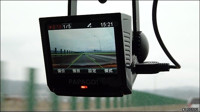 PAPAGO P3 行車記錄器 開箱測試 (道路偏移、車距偵測、測速、地圖顯示)