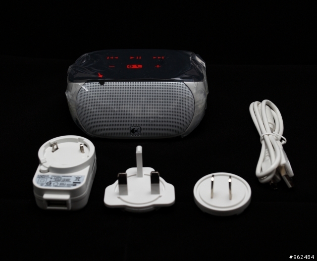 Logitech Mini BoomBox 開箱
