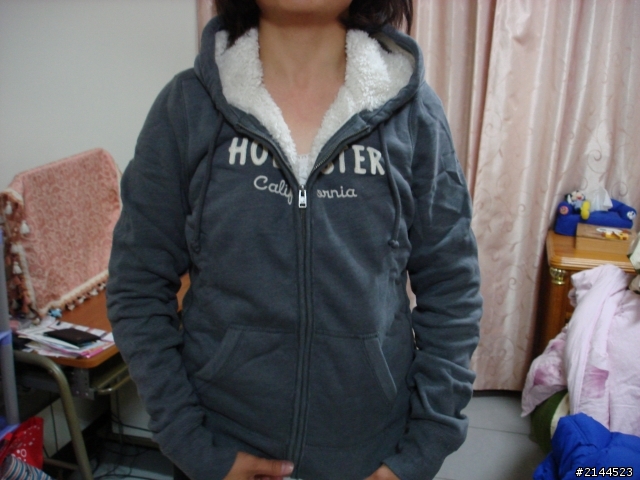 2012年買了近600美元一堆hollister跟兩件af A&F 第一次的開箱文 我失心瘋了..
