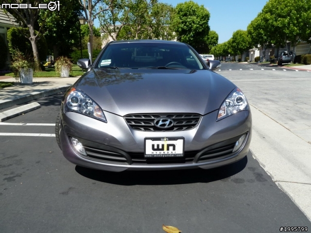 冷門車延遲開箱+10個月駕駛心得分享--2011 Genesis coupe