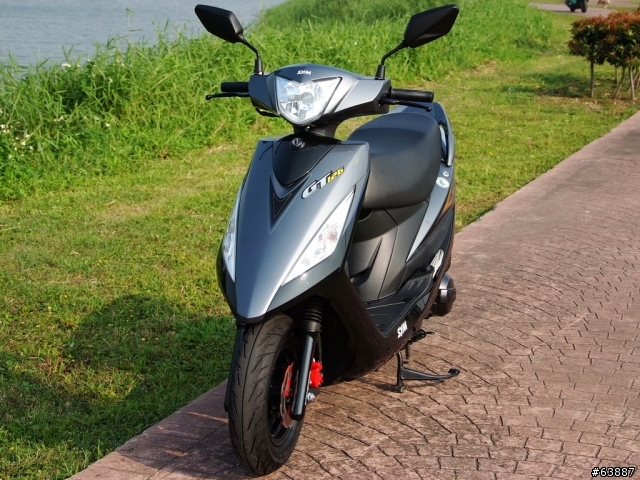 漲聲不斷響起中之C/P黑馬 - 三陽SYM GT125灰黑碟煞版入手分享