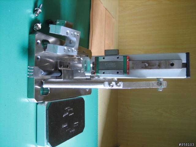 手工拉鍊包及短夾採用自製打孔器製作