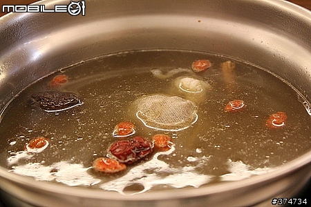 【火鍋娘涮涮鍋】三民路上獨家風味鍋(還有提供素食鍋)