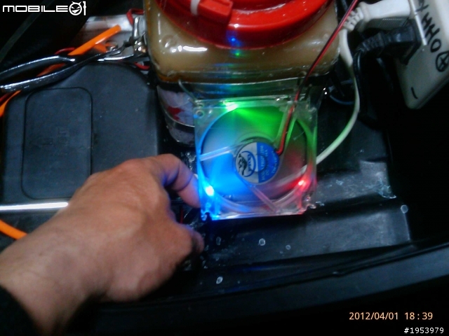 DIY車用環保氫氧燃料(HHO)省油器 !125cc機車安装完畢...測試中...需增購10A PWM!
