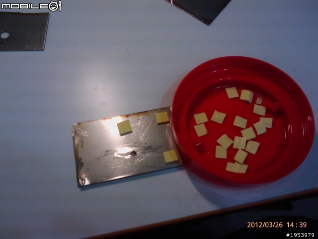DIY車用環保氫氧燃料(HHO)省油器 !125cc機車安装完畢...測試中...需增購10A PWM!