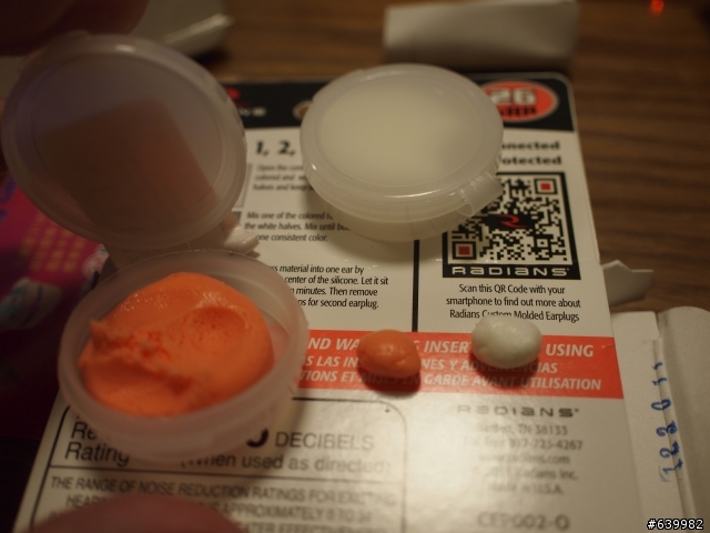 把自己的耳機升等為客制耳機吧! RADIANS Custom Molded Earplugs 的神奇粘土