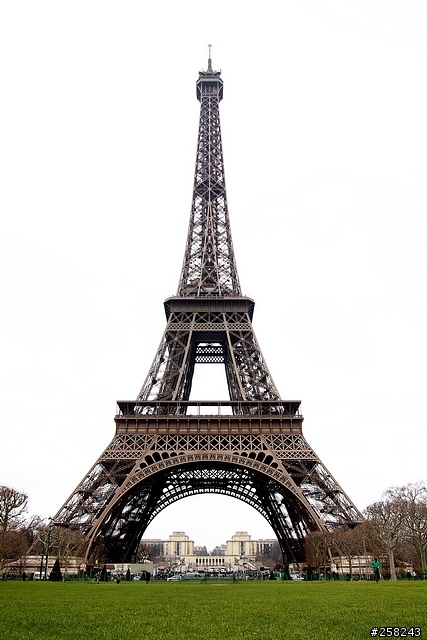 【西西分享】法國DAY6-巴黎Paris(艾菲爾鐵塔、羅浮宮、塞納河、協和廣場)