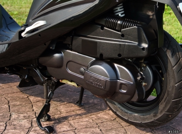 漲聲不斷響起中之C/P黑馬 - 三陽SYM GT125灰黑碟煞版入手分享