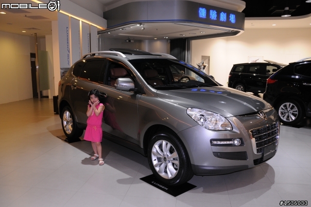 我們的生活常因為小孩而改變,所以我入主Luxgen SUV,敗入了D800,但敗家的秘密女王知道嗎?