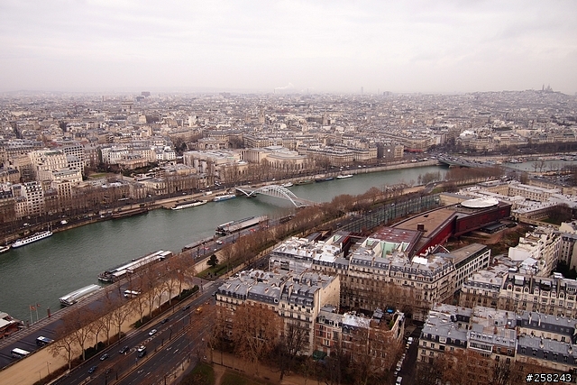 【西西分享】法國DAY6-巴黎Paris(艾菲爾鐵塔、羅浮宮、塞納河、協和廣場)