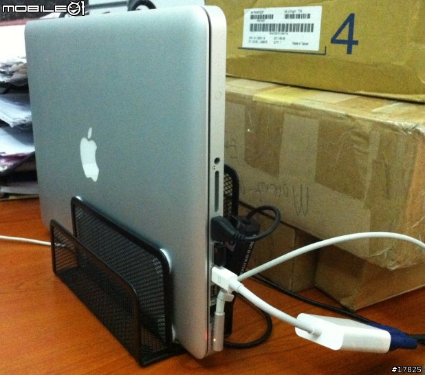 帮 Macbook Pro 找个家,DIY 简易美型直立架