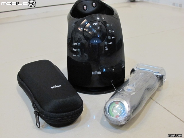 燦坤瘋館390cc氣到我之百靈牌Braun Shaver Series7 790cc-4開箱!