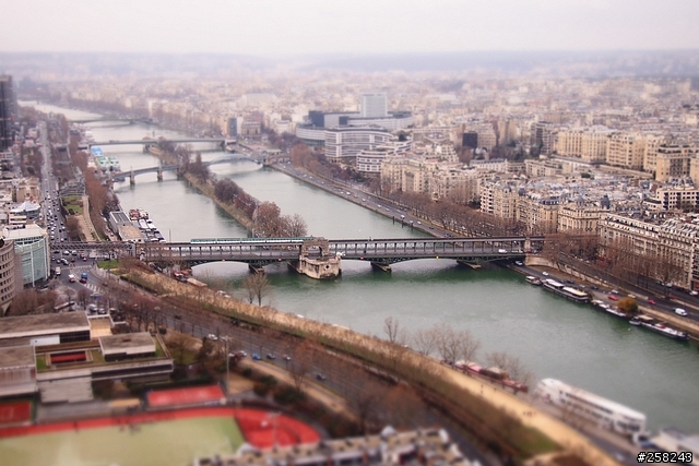 【西西分享】法國DAY6-巴黎Paris(艾菲爾鐵塔、羅浮宮、塞納河、協和廣場)