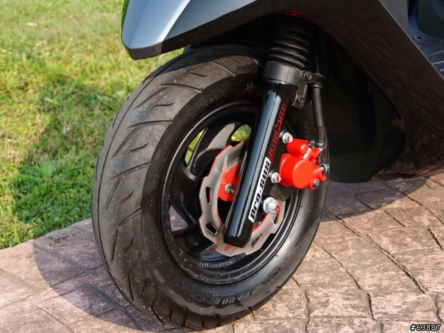 漲聲不斷響起中之C/P黑馬 - 三陽SYM GT125灰黑碟煞版入手分享