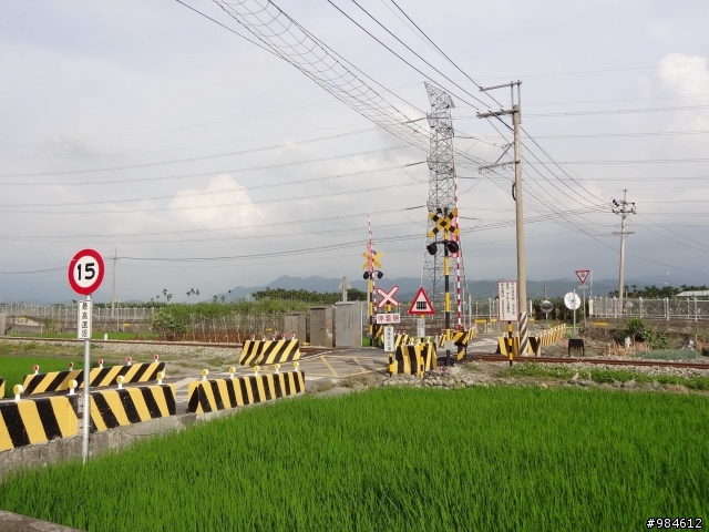 嘉義。古坑。台三線綠色隧道追風去,集集。二水。攔河堰鐵道火車鬥陣行