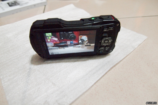 4/6上市首發賣出第一台 PENTAX Optio WG-2 防水機 (非常不專業開箱)