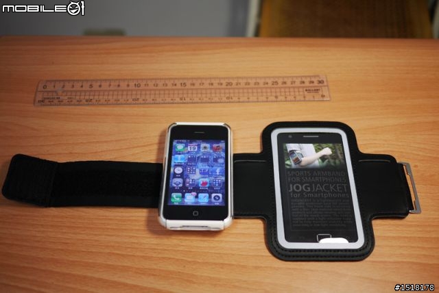 3GS 與Tunewear JOGJACKET 改版運動臂帶開箱合體, 同場加映hTC ONE X來合體