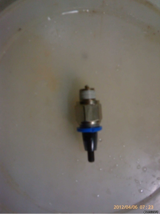 DIY車用環保氫氧燃料(HHO)省油器 !125cc機車安装完畢...測試中...需增購10A PWM!