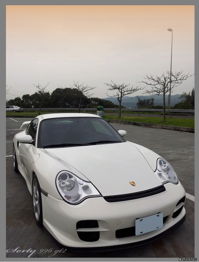(( 開箱 )) . 保時捷 911 (Porsche 997) Carrera S. 純粹的素白 .