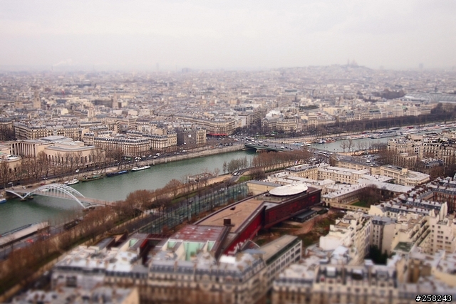 【西西分享】法國DAY6-巴黎Paris(艾菲爾鐵塔、羅浮宮、塞納河、協和廣場)