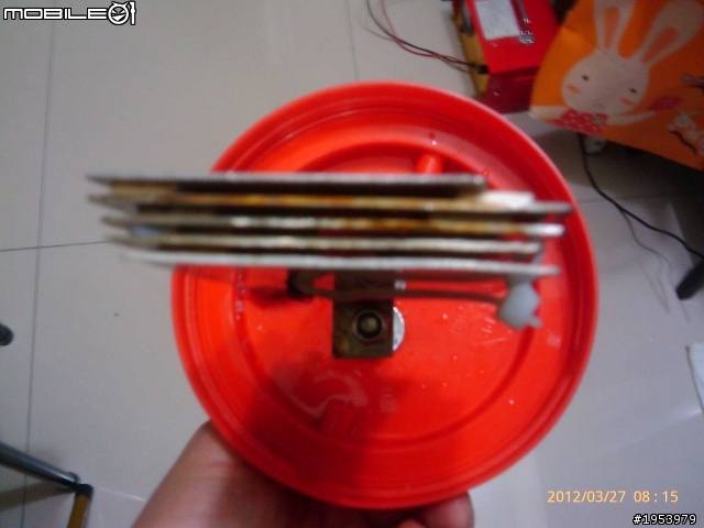 DIY車用環保氫氧燃料(HHO)省油器 !125cc機車安装完畢...測試中...需增購10A PWM!