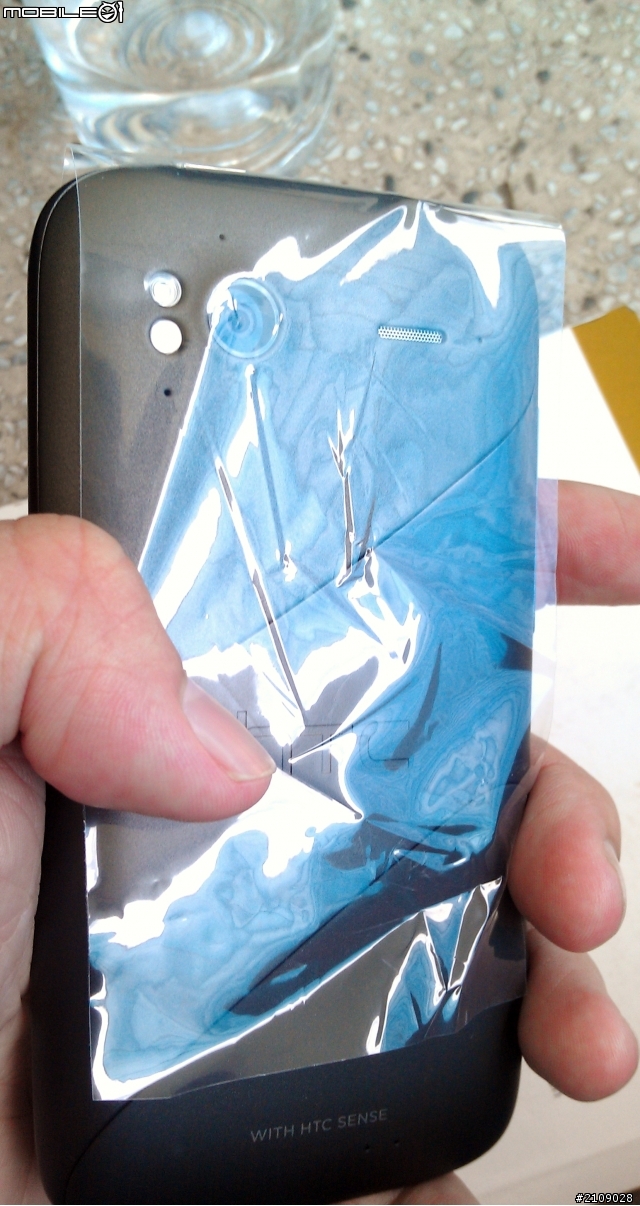 真的不能不佩服HTC的維修服務