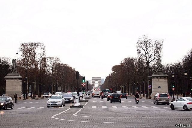 【西西分享】法國DAY6-巴黎Paris(艾菲爾鐵塔、羅浮宮、塞納河、協和廣場)